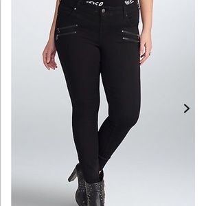 Rebel Torrid Black Multi Zip Skinny Jeans 18
